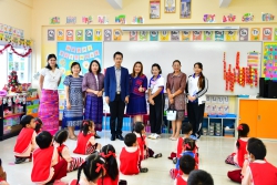 20240122013923.jpg - โรงเรียนบ้านฮ่องห้า เข้าศึกษาดูงานเกี่ยวกับกิจกรรมการเรียนการสอนปฐมวัย ระดับชั้นอนุบาล 2 ของโรงเรียนบ้านปงสนุก | https://www.pongsanook.ac.th