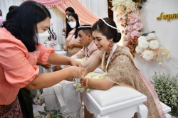 20220508102445.jpg - ร่วมแสดงความยินดี เนื่องในงานพิธีมงคลสมรส ของคุณครูกรกมล ปาลาศ ณ จังหวัดอุตรดิตถ์ | https://www.pongsanook.ac.th
